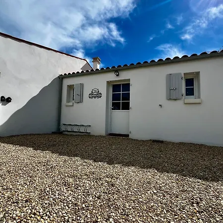 Oléron à 50m De La *